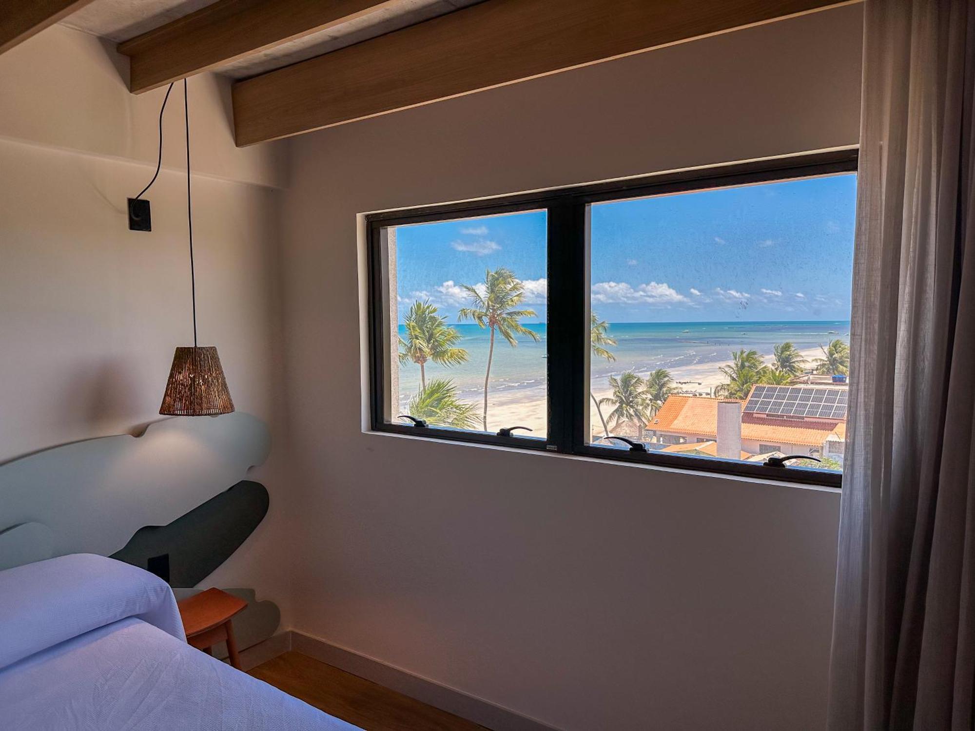 Hotel Ibis Styles - O Primeiro Ibis Styles Pe Na Areia Do Brasil 3*
