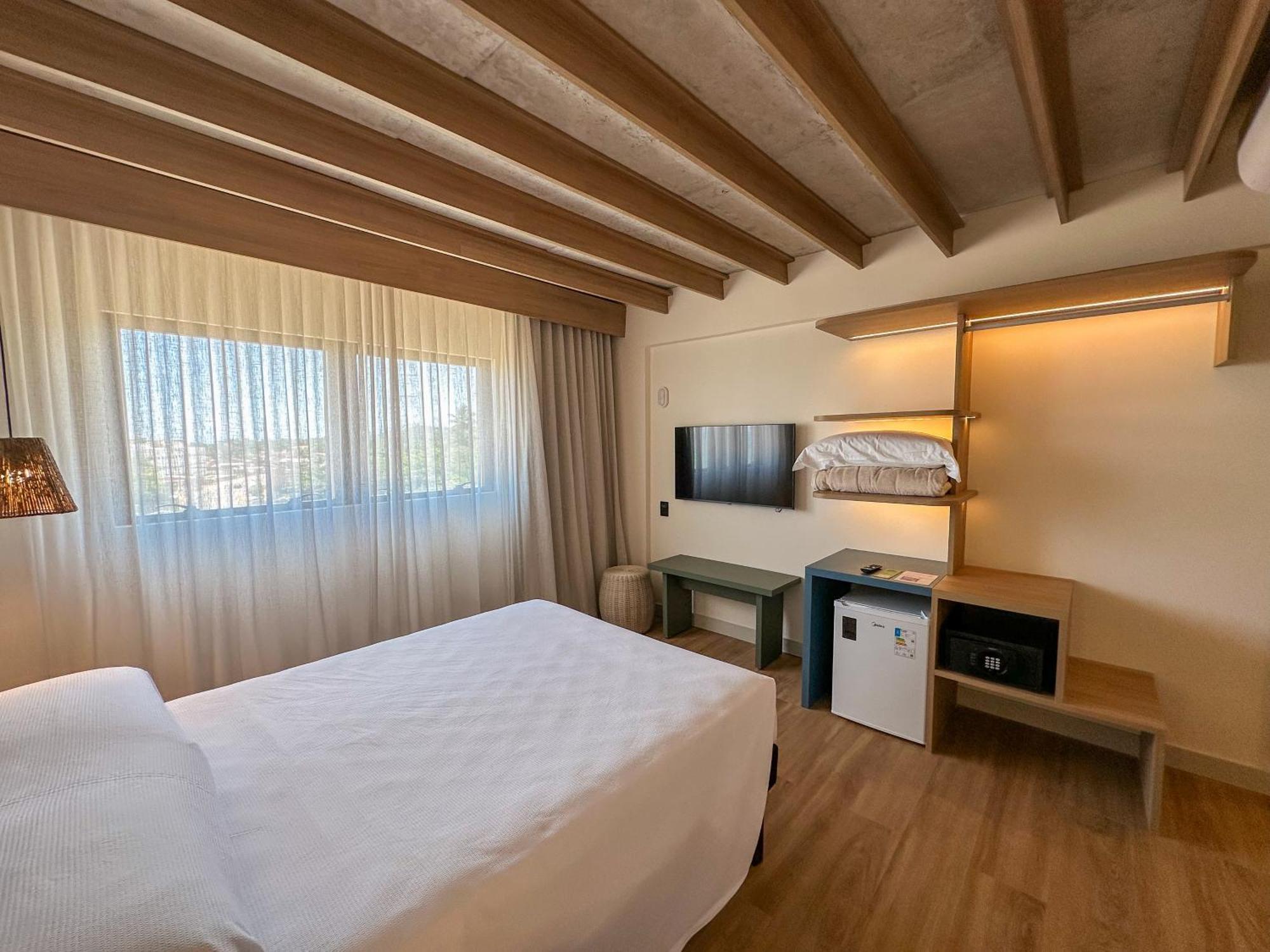 Hotel Ibis Styles - O Primeiro Ibis Styles Pe Na Areia Do Brasil 3*